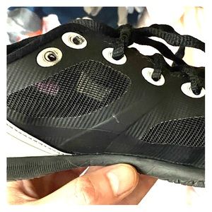 Size 4 Varsity over and Beyond Cheer Shoes